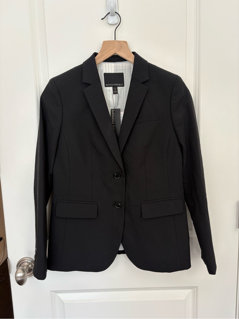 Banana Republic Black Women's Two-Button Tailored Blazer NWT 2p